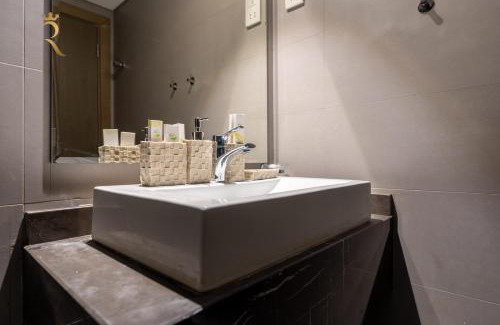 Al Raha Beach Apartment | Al Vera Elegant 2BR Apartment Private Balcony