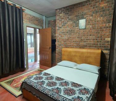 Kota Bharu House | ALA Beach Lodge - Rhu Homestay