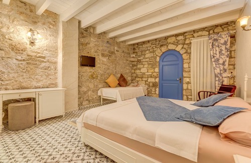Tokoglu Hotel | Alacati Eski Ev Hotel
