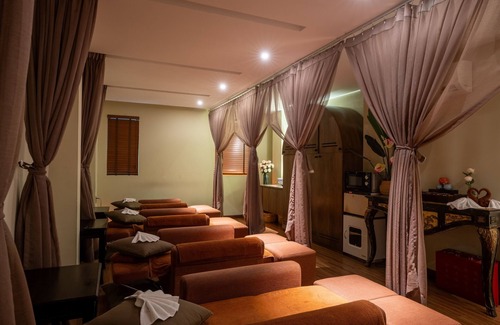Ben Thanh Hotel | Alagon Saigon Hotel & Spa