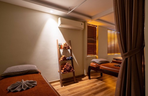 Ben Thanh Hotel | Alagon Saigon Hotel & Spa