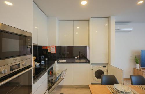 Aveiro Apartment | Alameda 74 Luxury incl Parking by Home Sweet Home Aveiro