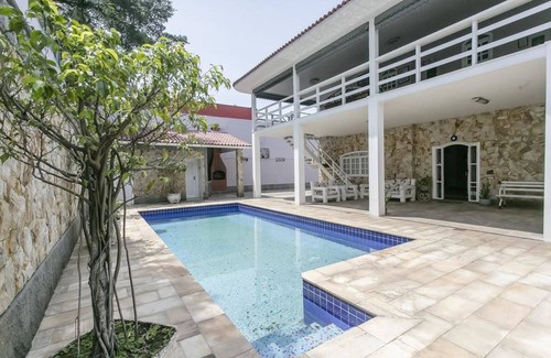 Barra da Tijuca House | Alameda dos Eucalipitos