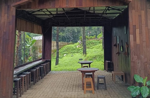 Pacet House | Alas Pacet by TwoSpaces Mojokerto