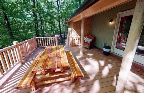 Nelsonville Cabin | Alaska Cabin - Seculded on 80 Acres