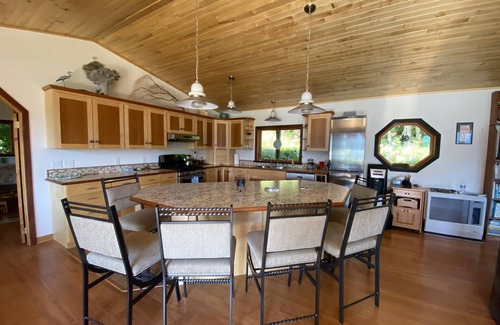 China Poot Bay House | ALASKA SEA BRIGHT LODGE Jewel of China Poot Bay Secluded Private Beach