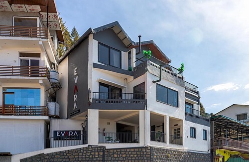 Mussoorie Villa | Alaya Stays Evara - 2 BHK Hilltop Hideaway With Balcony, Fireplace & Scenic Views