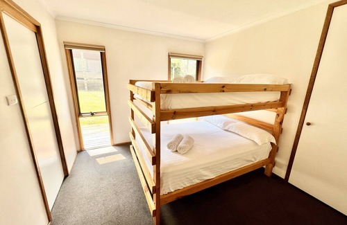 Sawmill Settlement Cabin | Albaski Lodge – Whole Lodge
