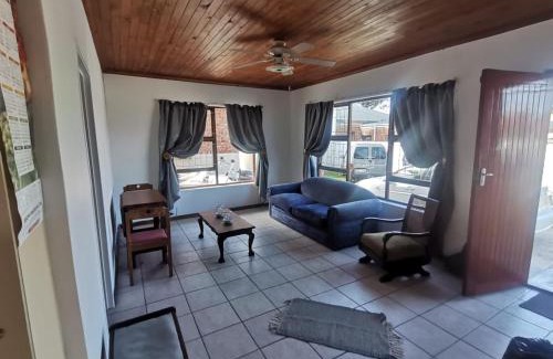 Swartkops Apartment | Albatross Accomodation