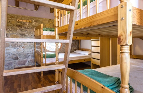 Salas de Pallars Apartment | Alberg La Solana - 34 - Quadruple Room (4 - 5 Guests)