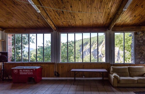 Salas de Pallars Apartment | Alberg La Solana - 11 - Double Room With Two Single Beds (2 Guests)