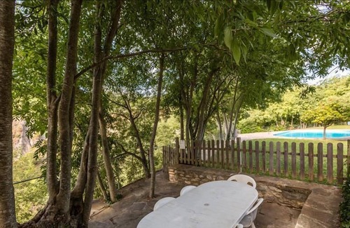 Salas de Pallars Apartment | Alberg La Solana - B11 - Quadruple Room (4 Adults)