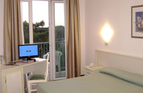 Marina di Pietrasanta Hotel | Albergo Mediterraneo