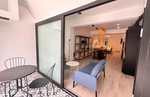 En Corts Apartment | Alberola Industrial Style