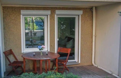 Innere Neustadt Boat Rental | Albert Comfortable Holiday Residence