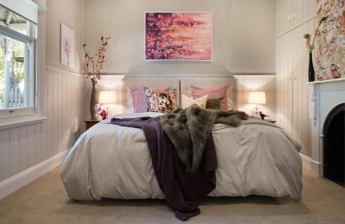 Daylesford House | Albert Cottage - charming miner's cottage in town