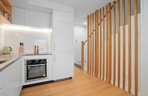 Albert Town House | Albert Town Views Sum