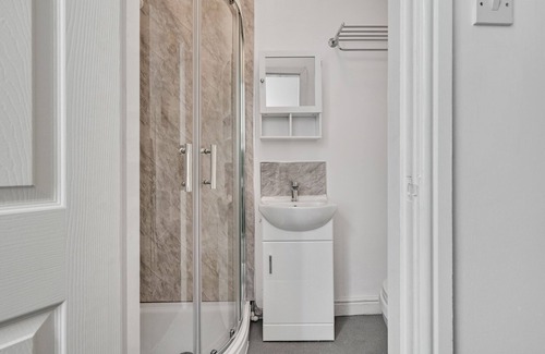 Salford House | Albert View
