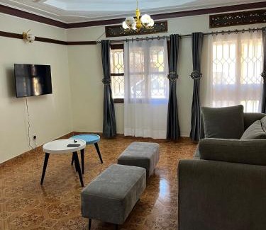 Central Kampala Bed & Breakfast | Albertine Vacations Cottages