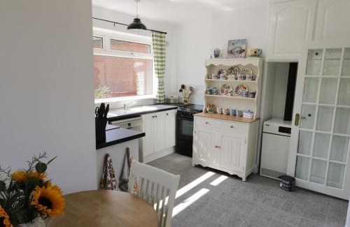 Lincoln House | Alberts Lodge
