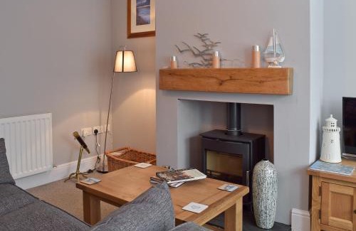 Lowestoft House | Albion Cottage