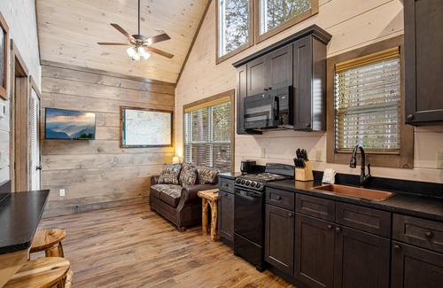 Rocky Grove Cabin | Albright Grove | Modern Tiny Home with Peaceful Wooded Views