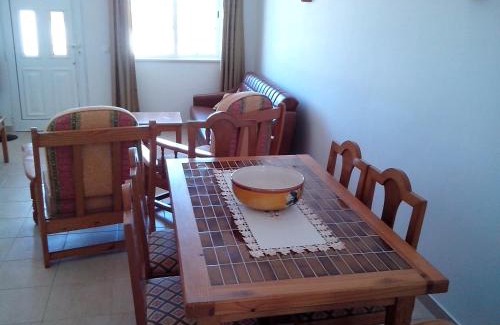 Pata de Baixo Apartment | Albufeira 2 bedroom apartment 5 min from Falesia beach and close to center I