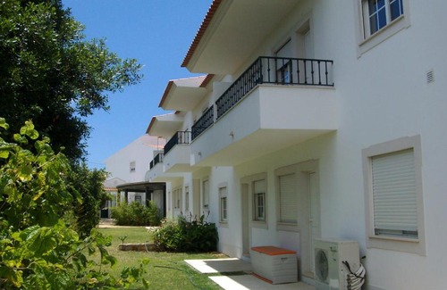 Pata de Baixo Apartment | Albufeira 2 bedroom apartment 5 min Falesia beach and close to center - B