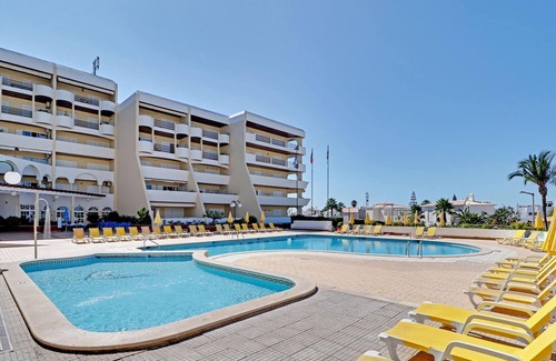 Gale Apartment | Albufeira Concept 1 With Pool by Homing