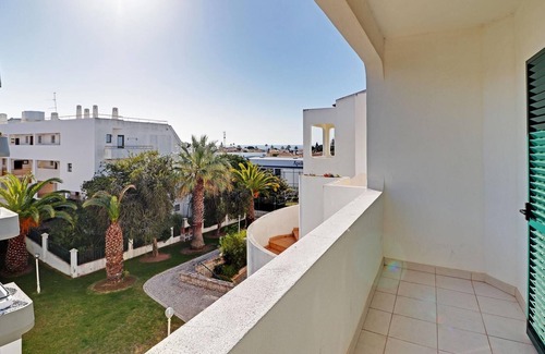 Gale Apartment | Albufeira Delight With Pool by Homing