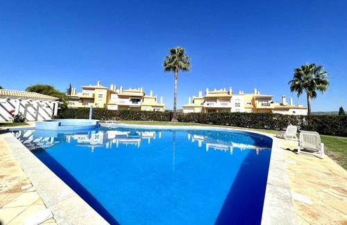 Pata de Baixo Apartment | Albufeira Valley 1 With Pool by Homing