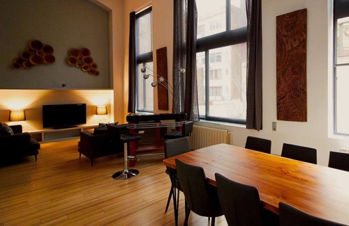 el Camp d'en Grassot i Gracia Nova Apartment | ALCAM ALIO CINE APARTMENT