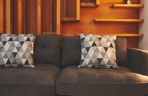el Camp d'en Grassot i Gracia Nova Apartment | ALCAM ALIO CINE APARTMENT