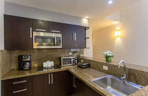 Downtown Condo | Aldea Thai 06 by Tripintravel