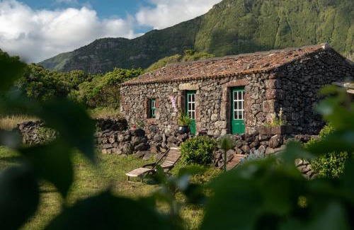Lajes das Flores House | Aldeia da Cuada