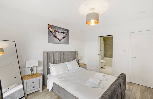 Bushey Apartment | Aldenham Road