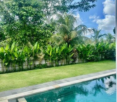 Sei Pinang Bed & Breakfast | Aldi's House Villa