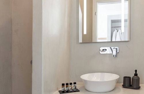 Tholos Hotel | Alegria by Casa Sigalas