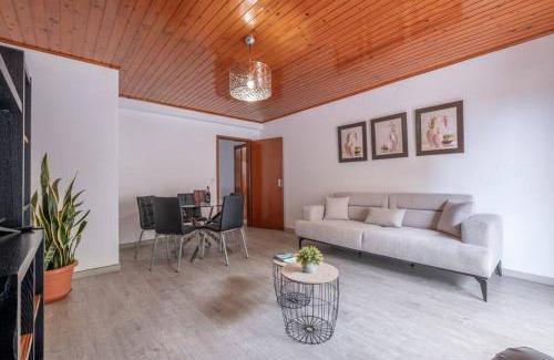 Estrela da Calheta Apartment | Alegria's Apartment by GALMI