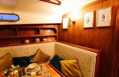 Ponta Delgada Boat Rental | Alejandro Magno
