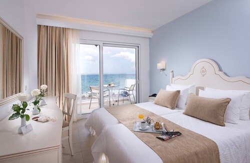 Stalida Hotel | ALEXANDER BEACH HOTEL & VILLAGE RESORT, the quiet, green beach front oasis Malia
