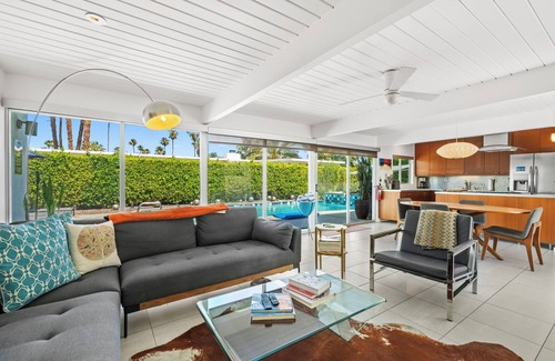 Sunmor House | Alexander Escape –Historic Alexander Home