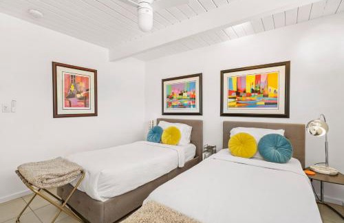 Sunmor House | Alexander Escape - Historic Alexander Home