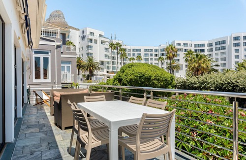 Sea Point Apartment | Alexander Road 7B