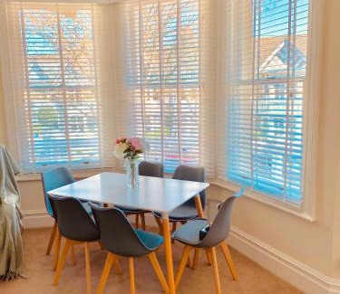 Worthing Apartment | Alexandra Beach Haven - with parking