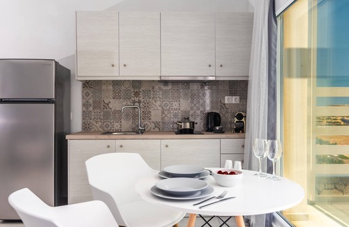 Milos Hotel | Alexandros Village