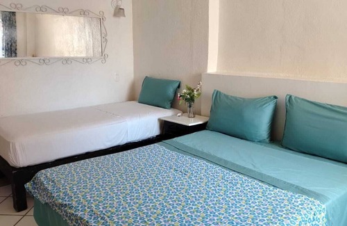 Emiliano Zapata Bed & Breakfast | Alexandross Hostel BnB