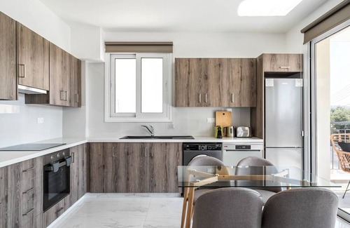 Kato Polemidia Apartment | Alexis Court I - Two Bedroom Apartment, Sleeps 4
