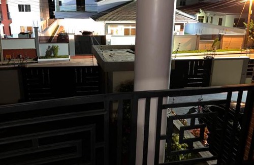 East Legon Apartment | AlexsandraStar Homestay