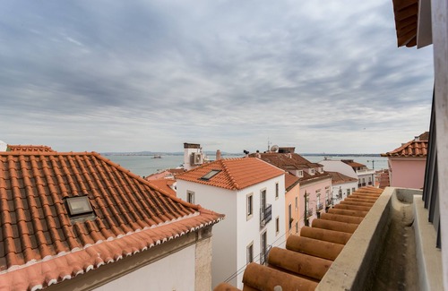 Santo Estevao Apartment | Alfama Modern Two-Bedroom Apartment w/River View and Parking - by LU Holidays
